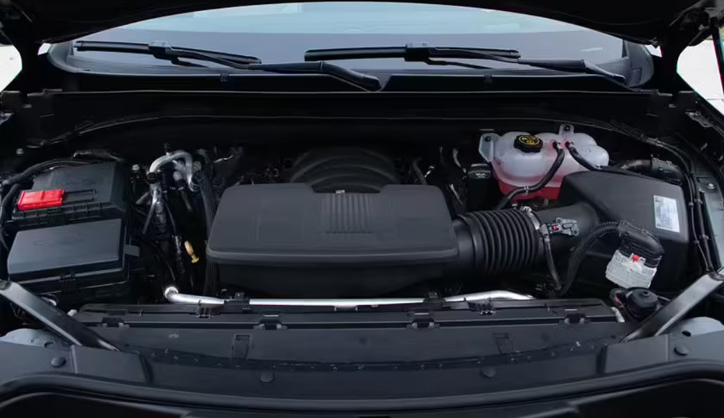 2023 Cadillac Escalade ESV Engine