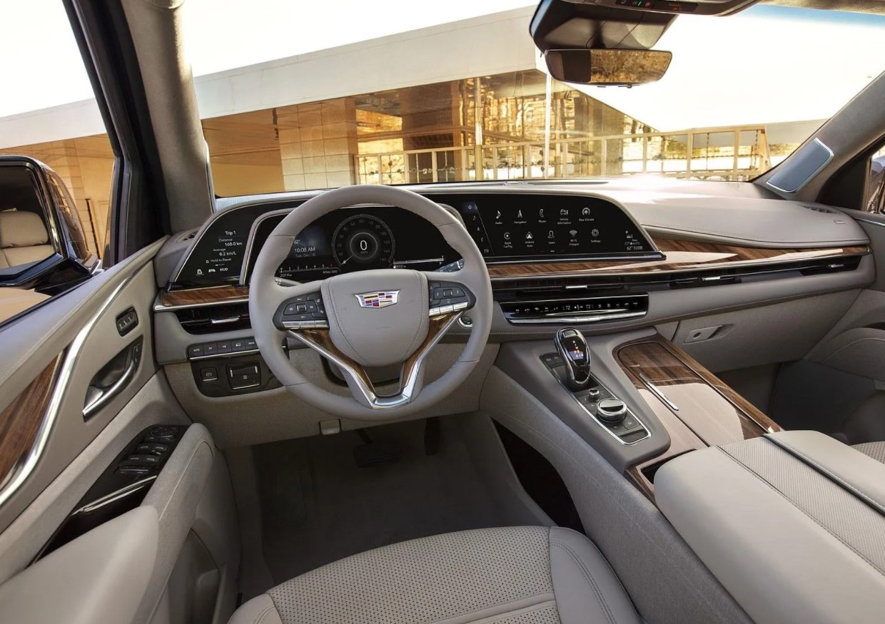 2023 Cadillac Escalade V Interior