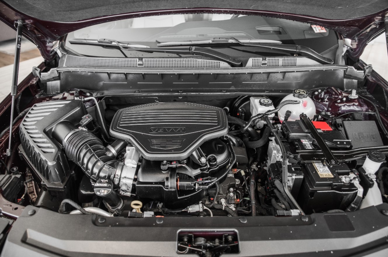 2023 Cadillac XT6 Premium Luxury Engine