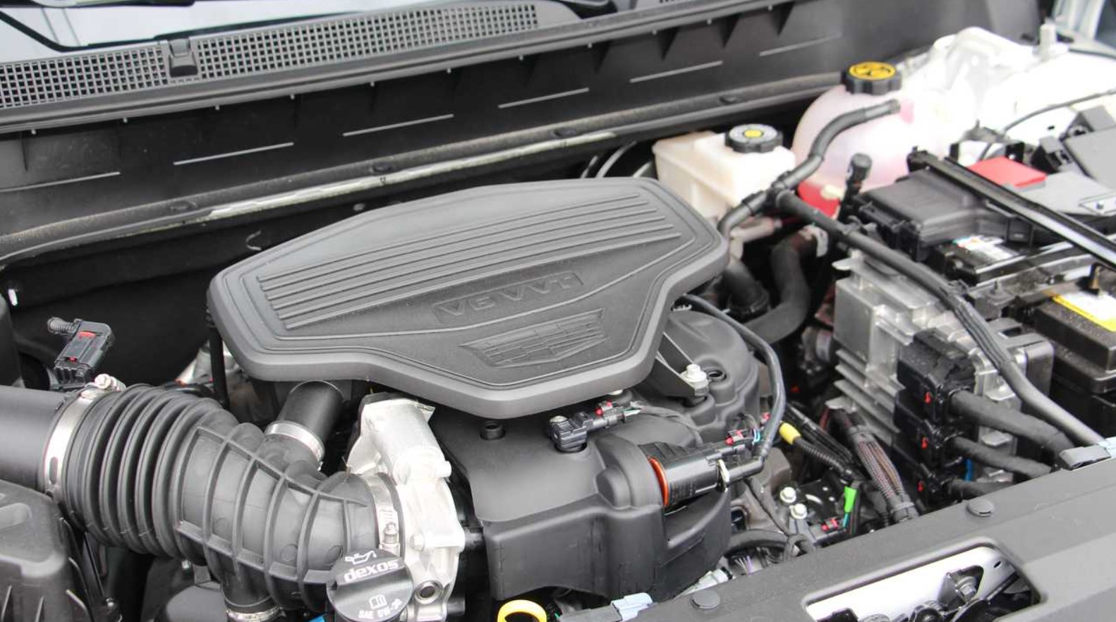 2023 Cadillac XT6 Luxury Engine