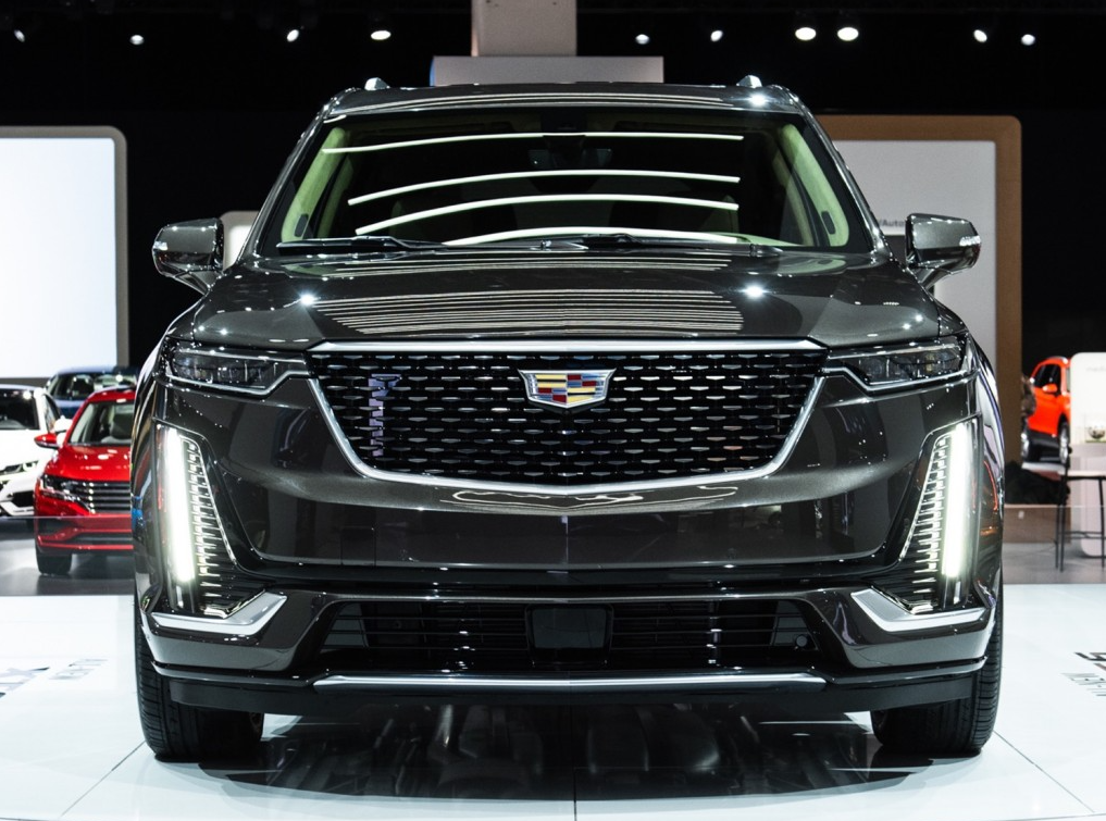 Cadillac escalade 2022 интерьер