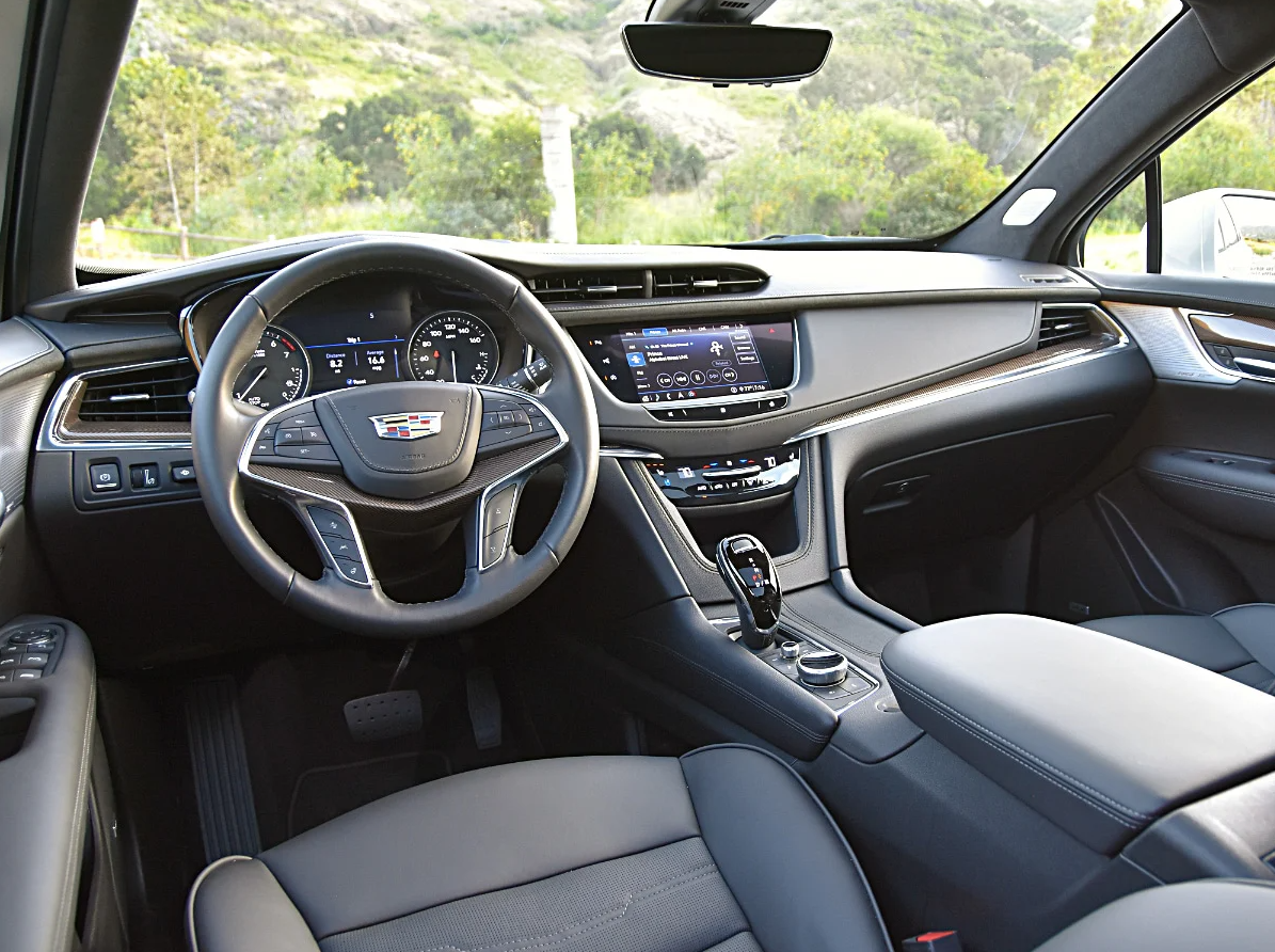 2022 Cadillac XT4 Sport Interior