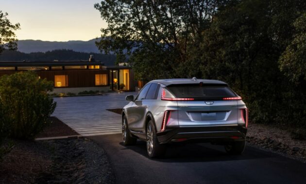 2024 Cadillac Lyriq Exterior