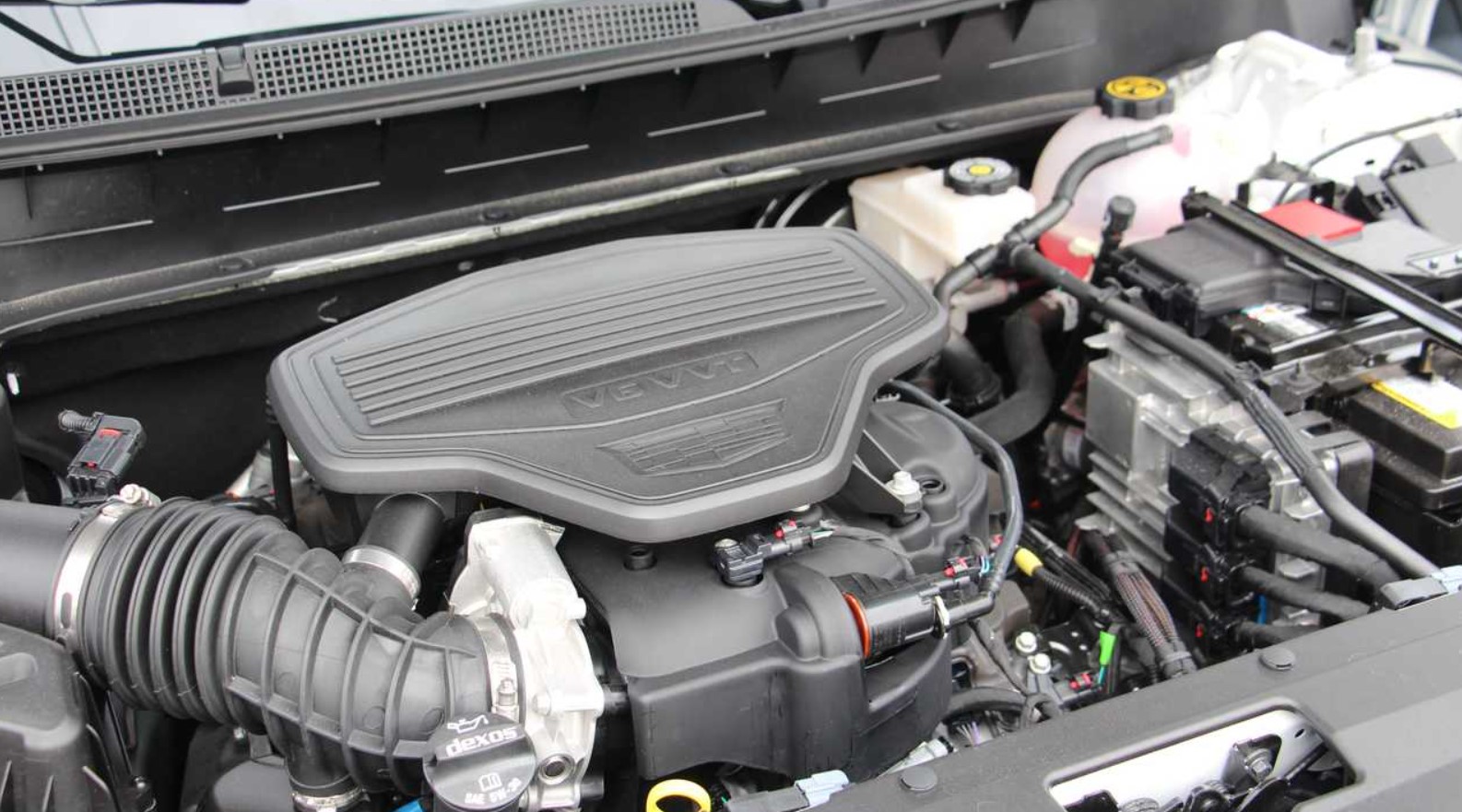 2023 Cadillac XT6-V Engine