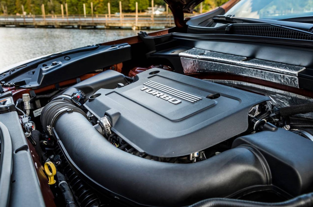 2024 Cadillac XT4 Luxury Engine