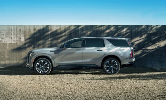 Cadillac ESCALADE IQL 2026 SUV El ctrica Con M s Espacio Y Lujo EN RUTA